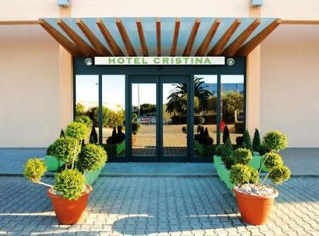 Hotel Cristina Rocca San Giovanni Exterior photo