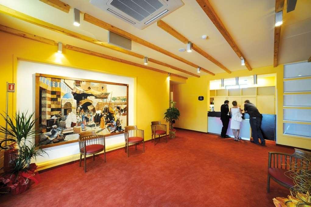 Hotel Cristina Rocca San Giovanni Interior photo